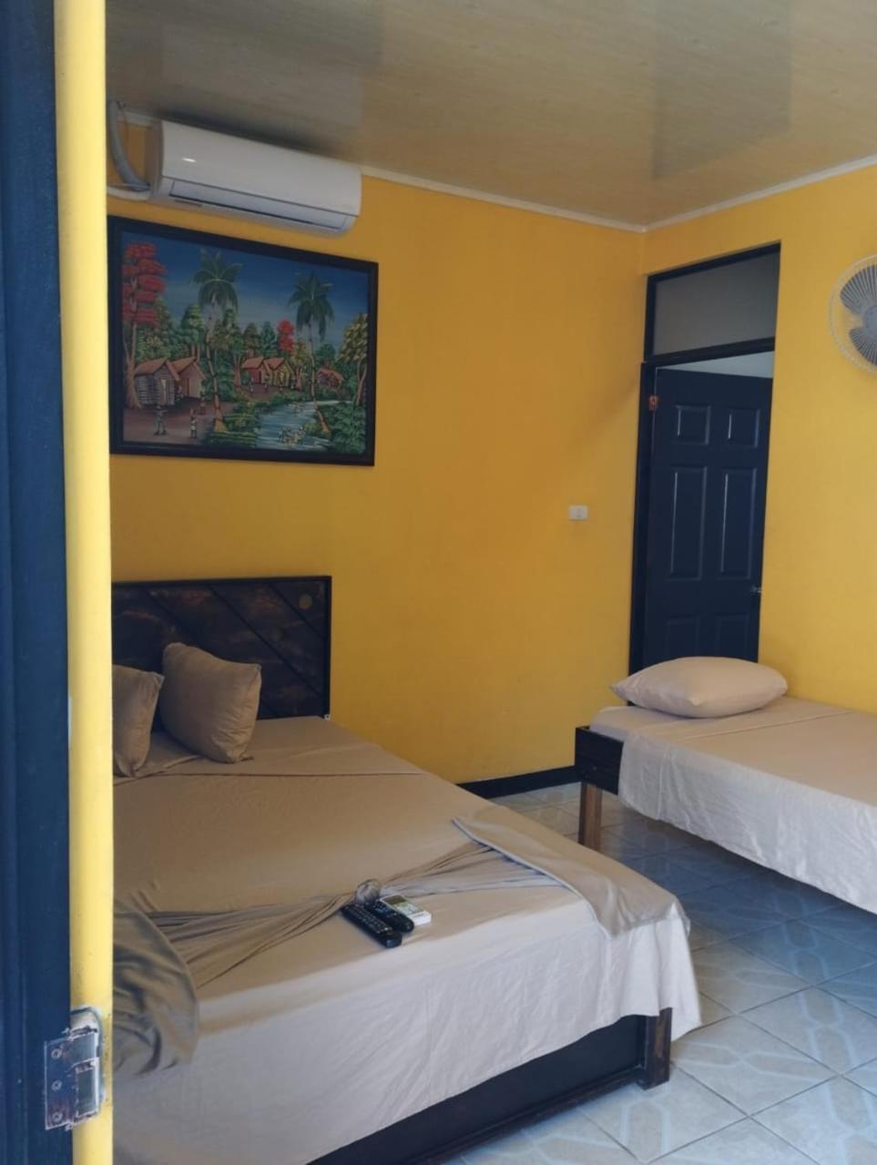 Cabinas Hukats Secret Jungle Puerto Viejo de Talamanca المظهر الخارجي الصورة