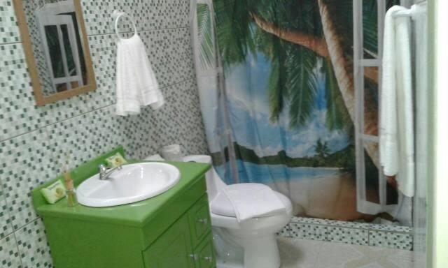 Cabinas Hukats Secret Jungle Puerto Viejo de Talamanca المظهر الخارجي الصورة